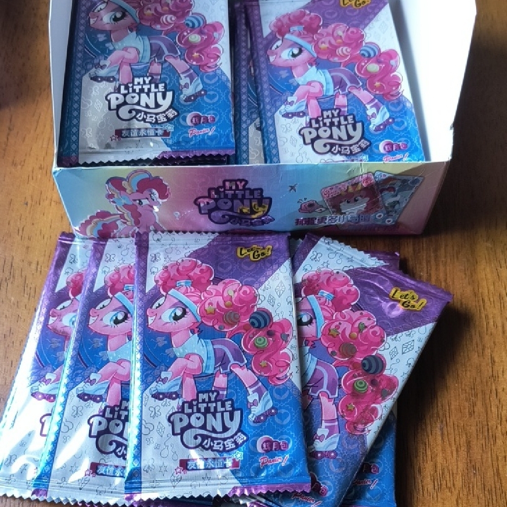 My Little Pony Purple & Pink Trading Card Packs - Pink Pony Artwork ONE PACK